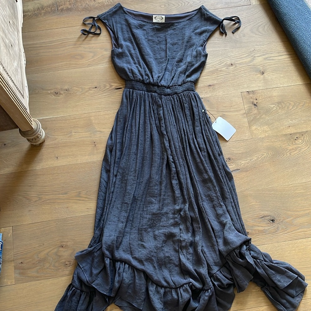 NWT Joyfolie gray dress. So cute! Small. Great for weddings, family pictures.
